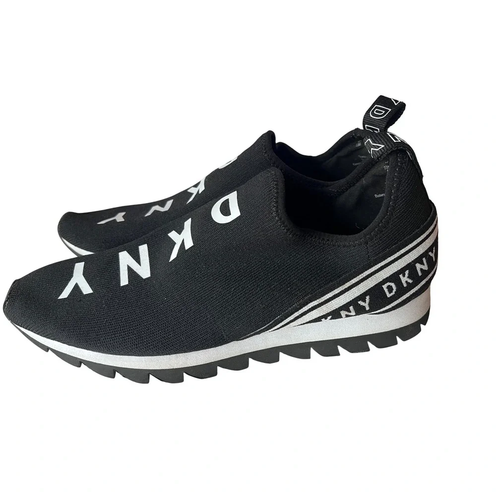 DKNY Women's‎ Abbi Lightweight Slip On Comfort Sneaker, Black/White Size 10M
